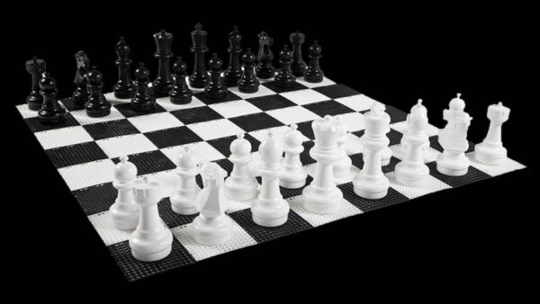 giant chess 2