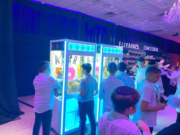 custom branded led claw