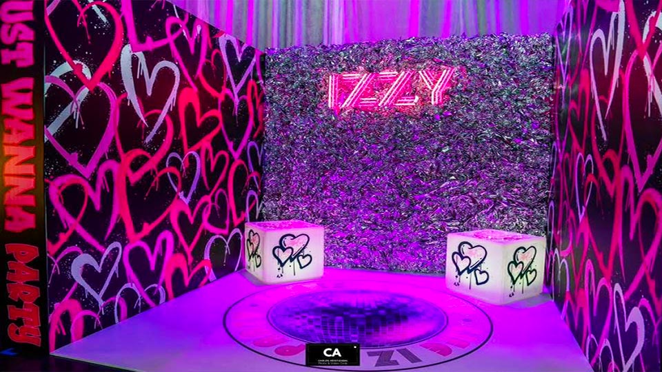 branded photo box enclosure in Fort Myers, Florida