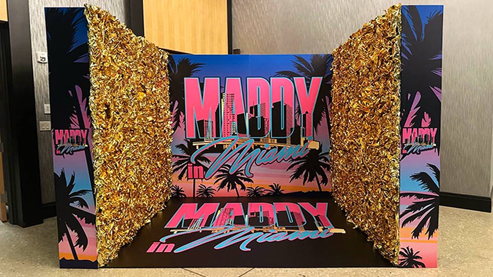 Fort Myers, Florida, branded photo box enclosure